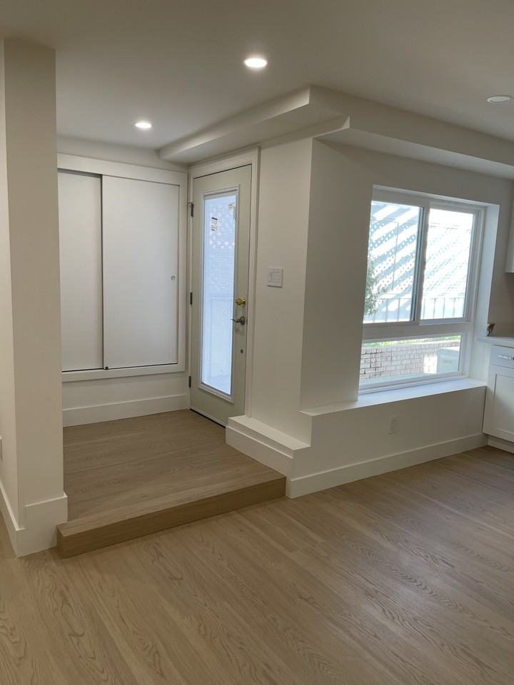 633 Rocca Ave #A - Photo 3 of 9