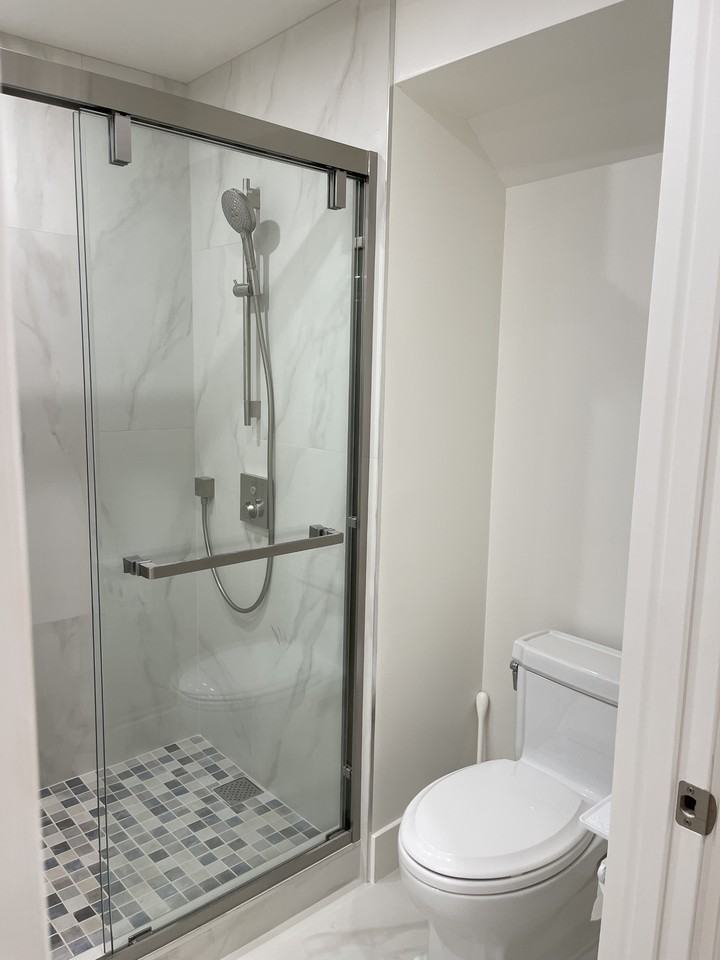 633 Rocca Ave #A - Photo 7 of 9