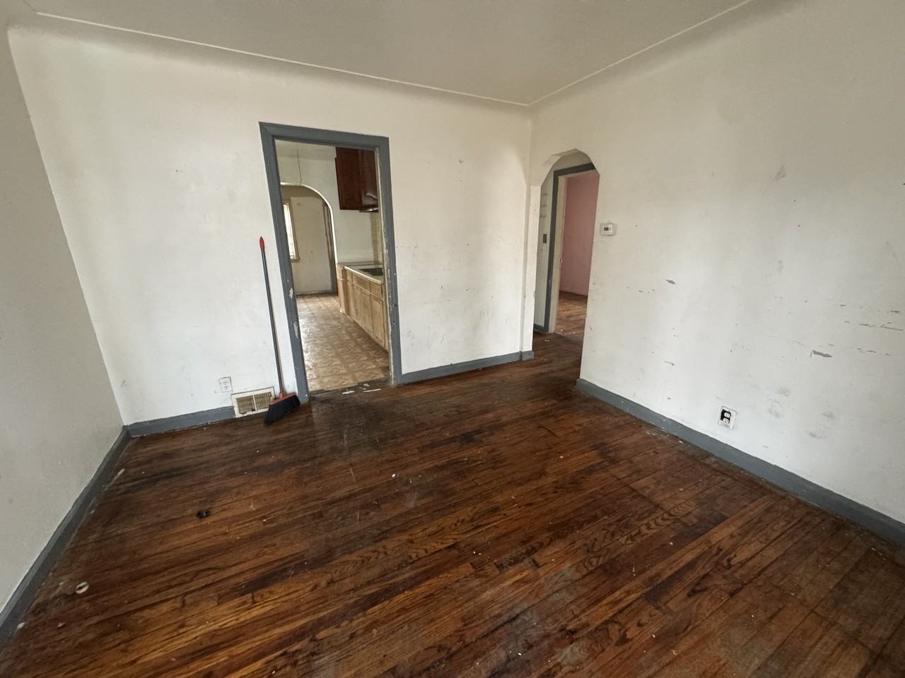 19415 Lumpkin St - Photo 2 of 16