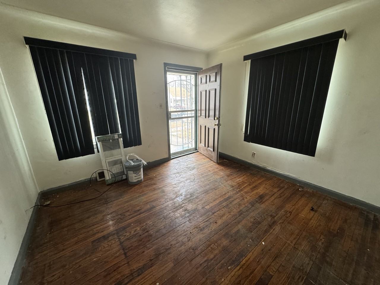 19415 Lumpkin St - Photo 3 of 16