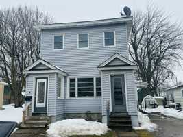 featured image of 238 W 5th St #4