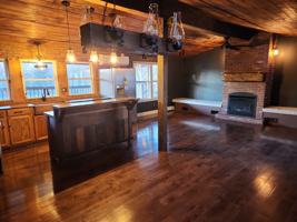 featured image of 4306 Upper Rd #2