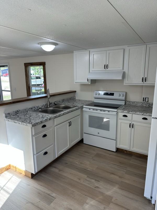 5281 Old Richmond Rd - Photo 6 of 13