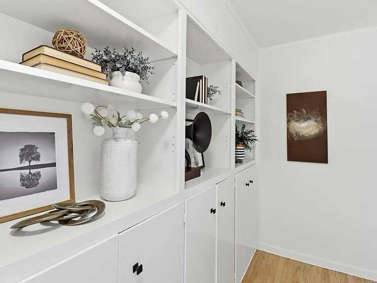 574 Wellington Dr - Photo 6 of 24