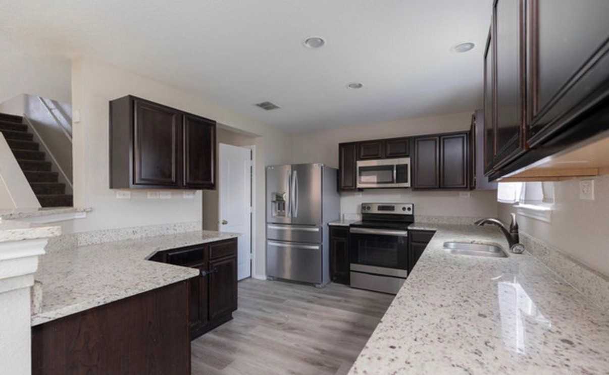 1118 Sundance Ft - Photo 4 of 13