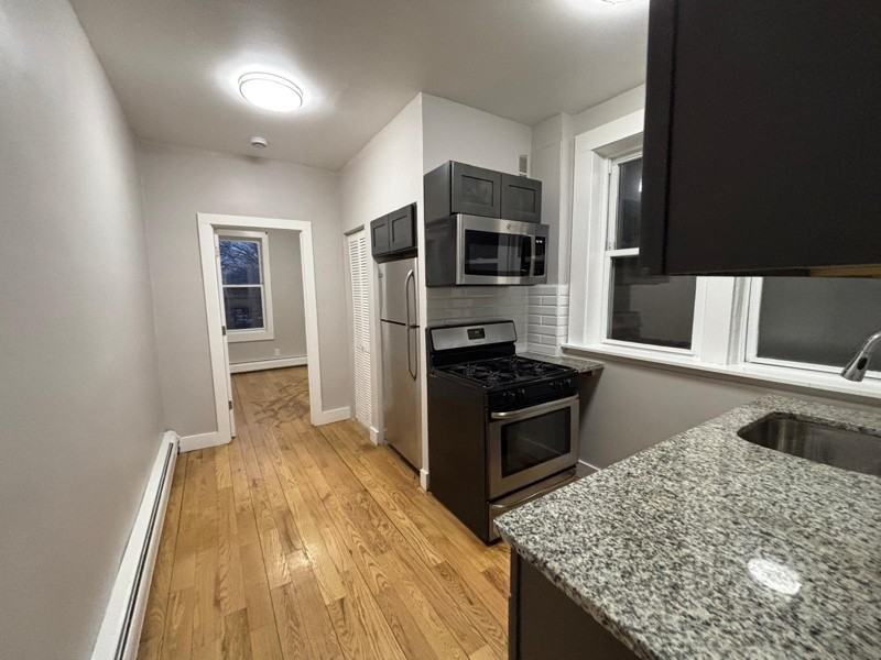 407 61st St - Photo 3 of 8