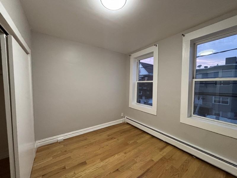 407 61st St - Photo 7 of 8