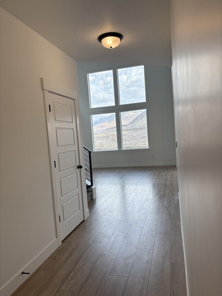 16329 S Coupler Ln - Photo 3 of 19