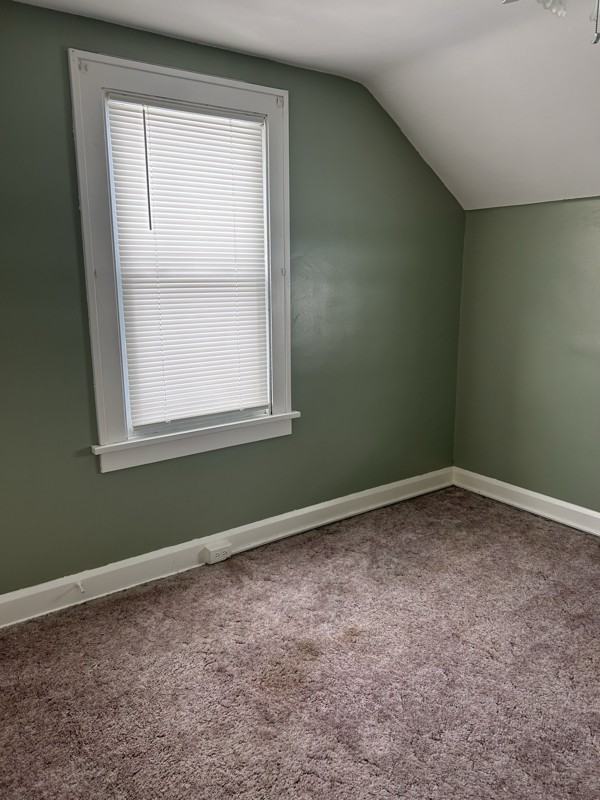 1072 Willard Ave Se - Photo 4 of 9