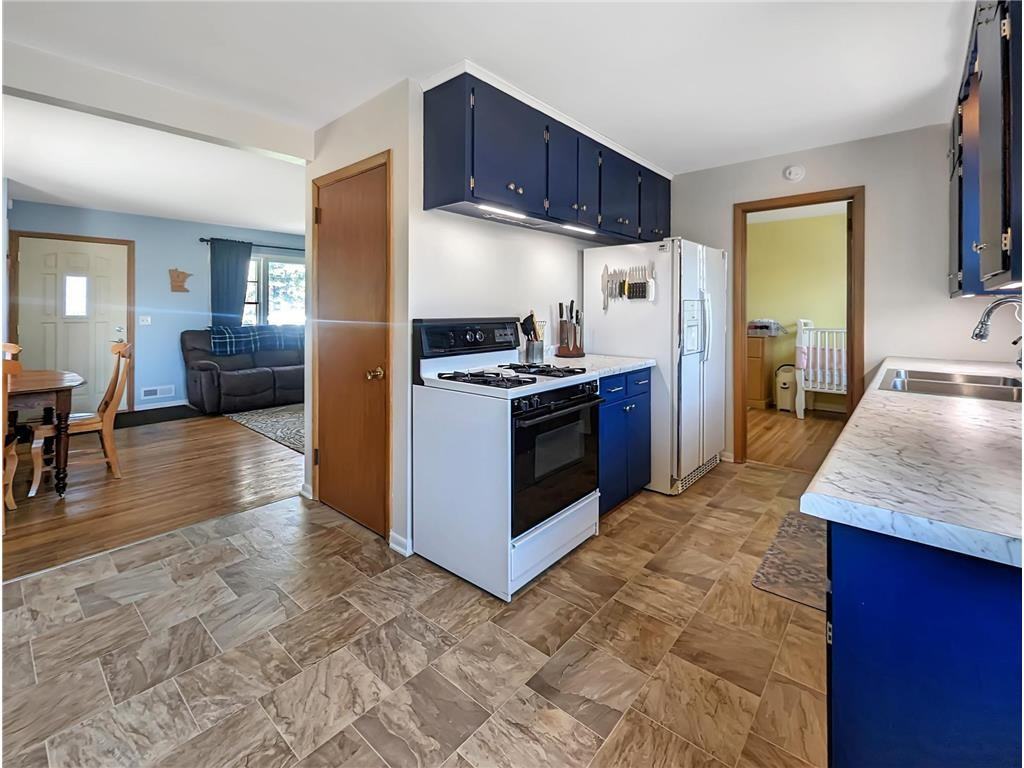 5917 34th Ave N - Photo 3 of 20