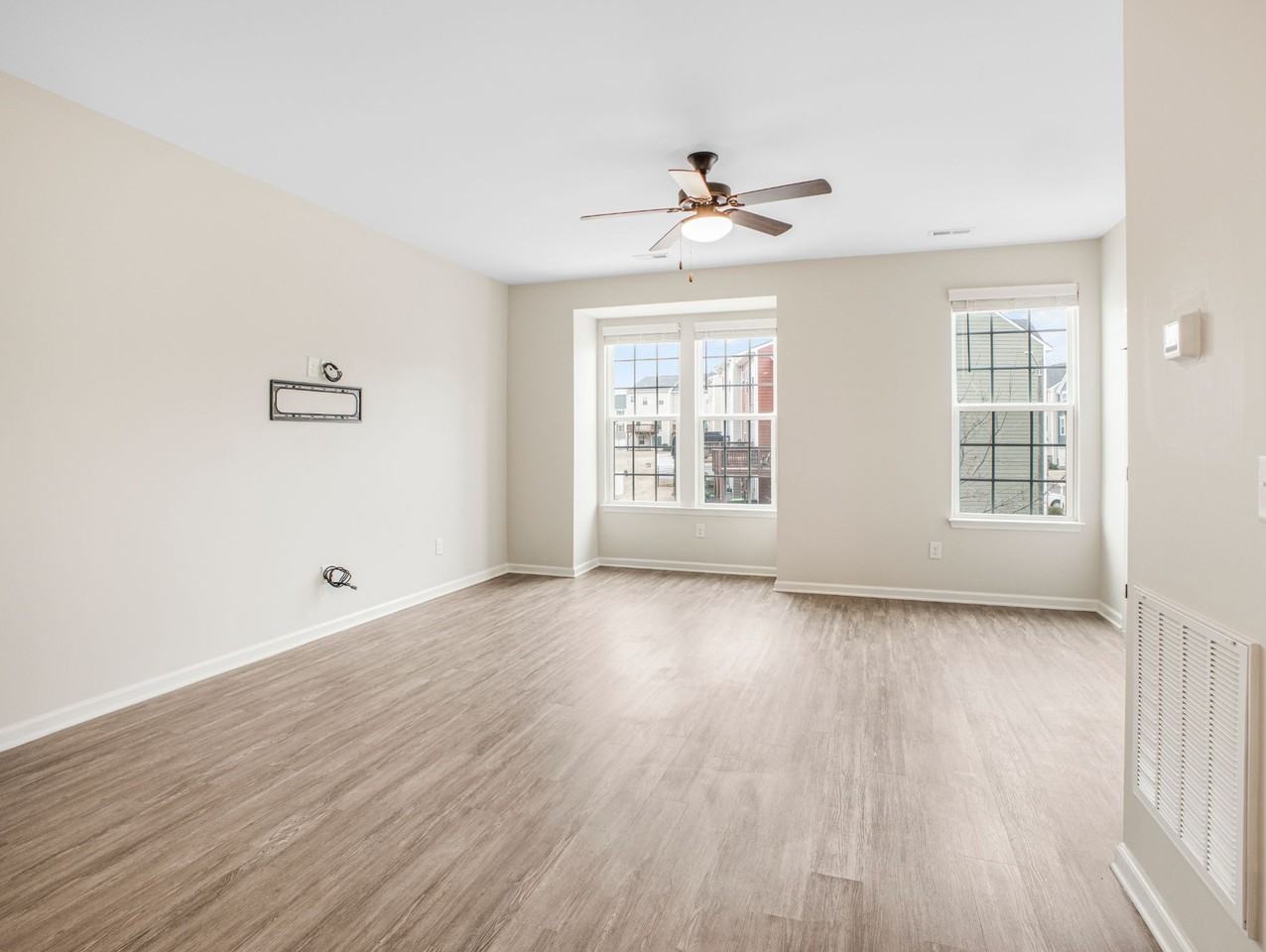 411 Cross Country Way - Photo 6 of 18