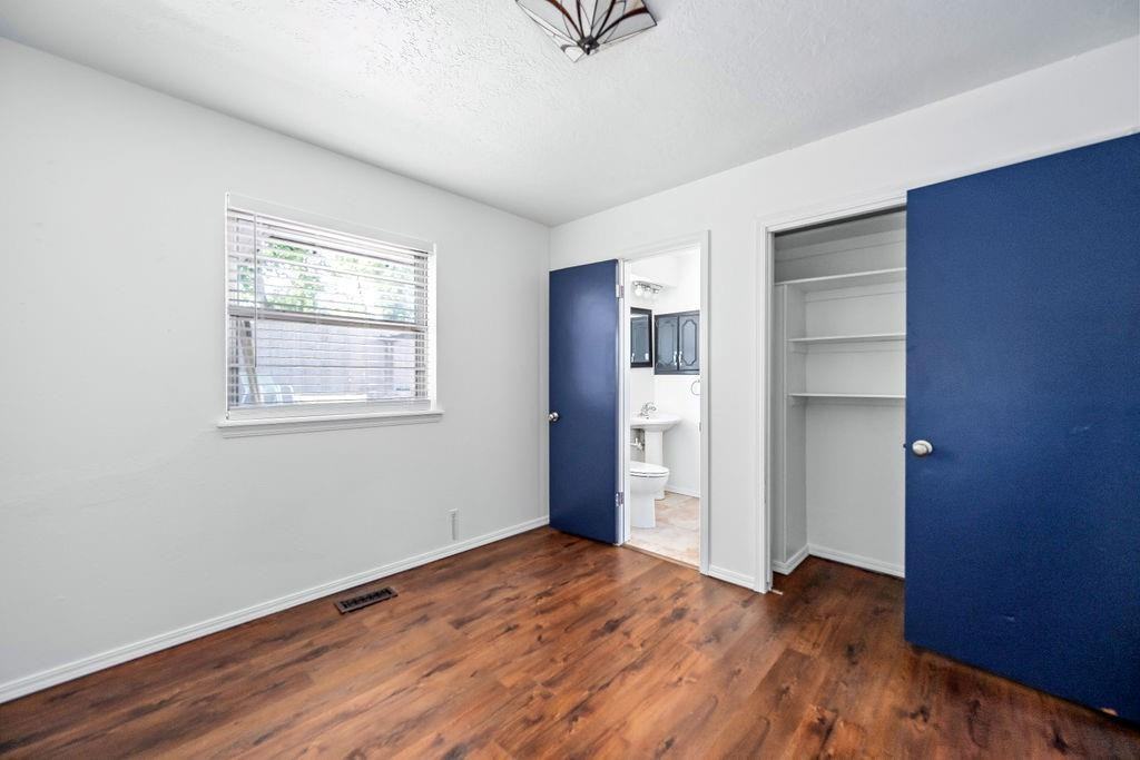 8320 Nw 19th St - Photo 7 of 15