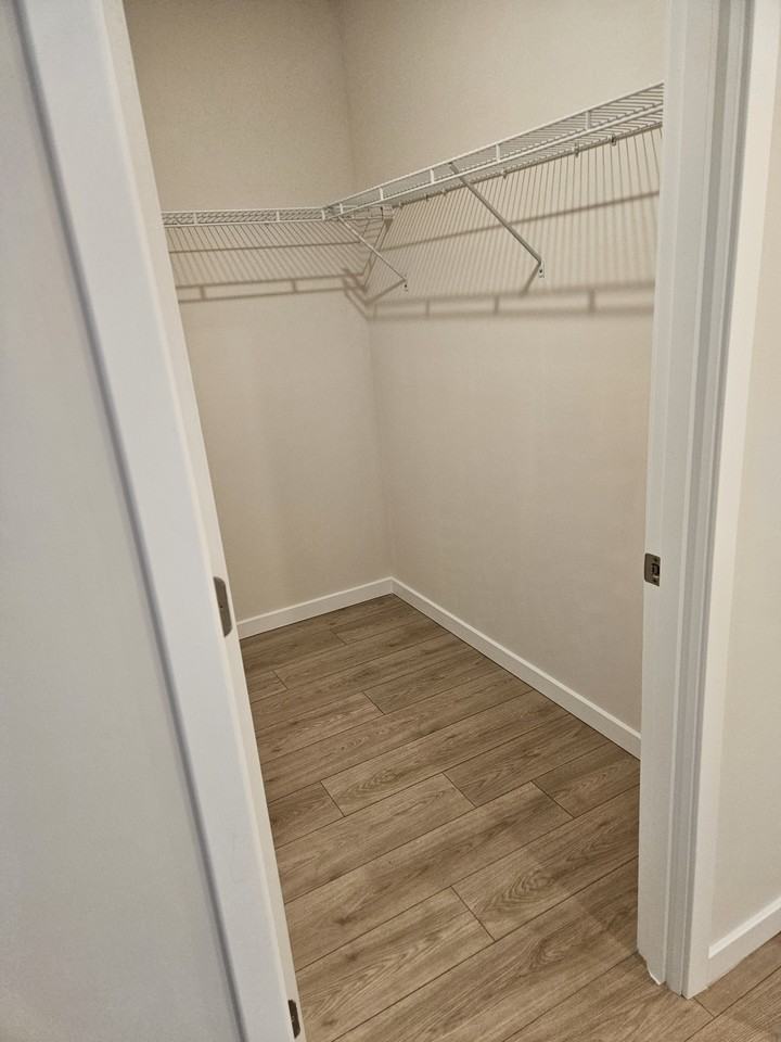 707 Nw 7th Ave - Photo 7 of 20