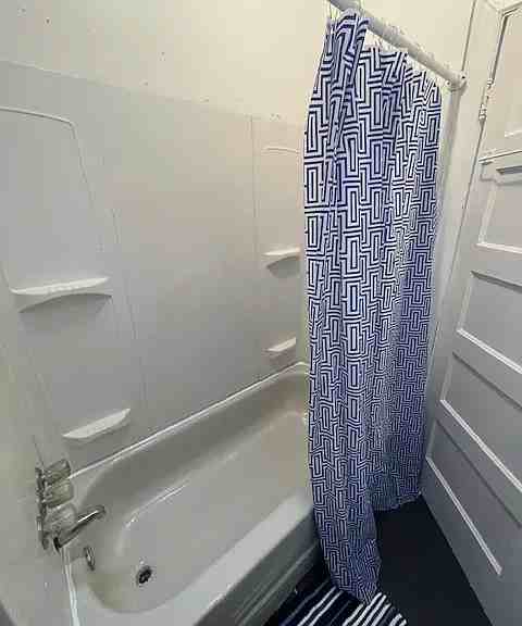 5011 N Broad St #3 - Photo 5 of 5