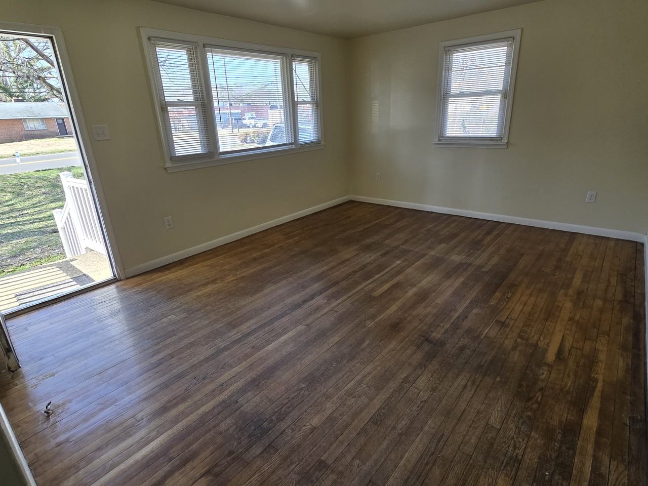 3800 Walmsley Blvd - Photo 3 of 13