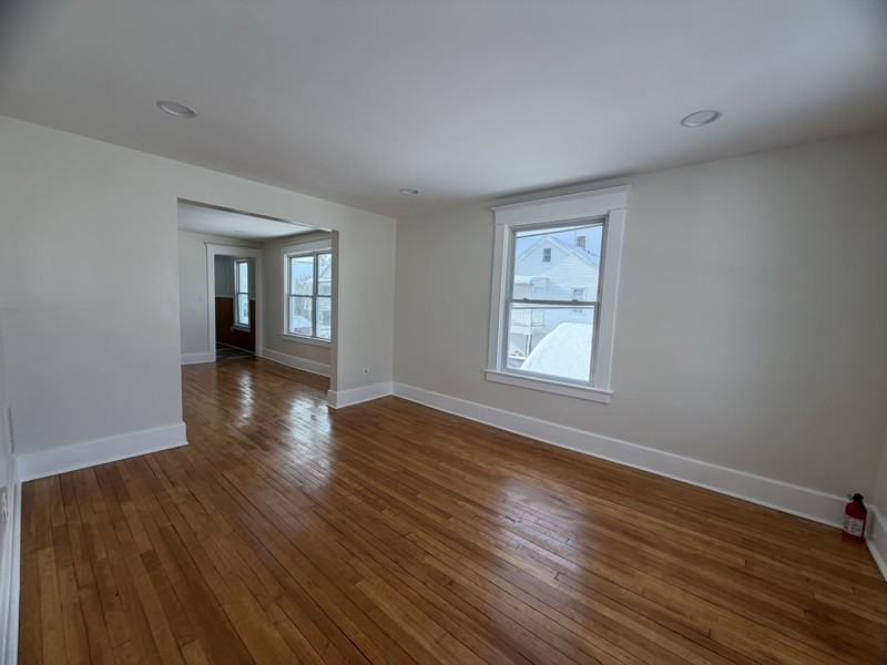 608 Emily St - Photo 7 of 8