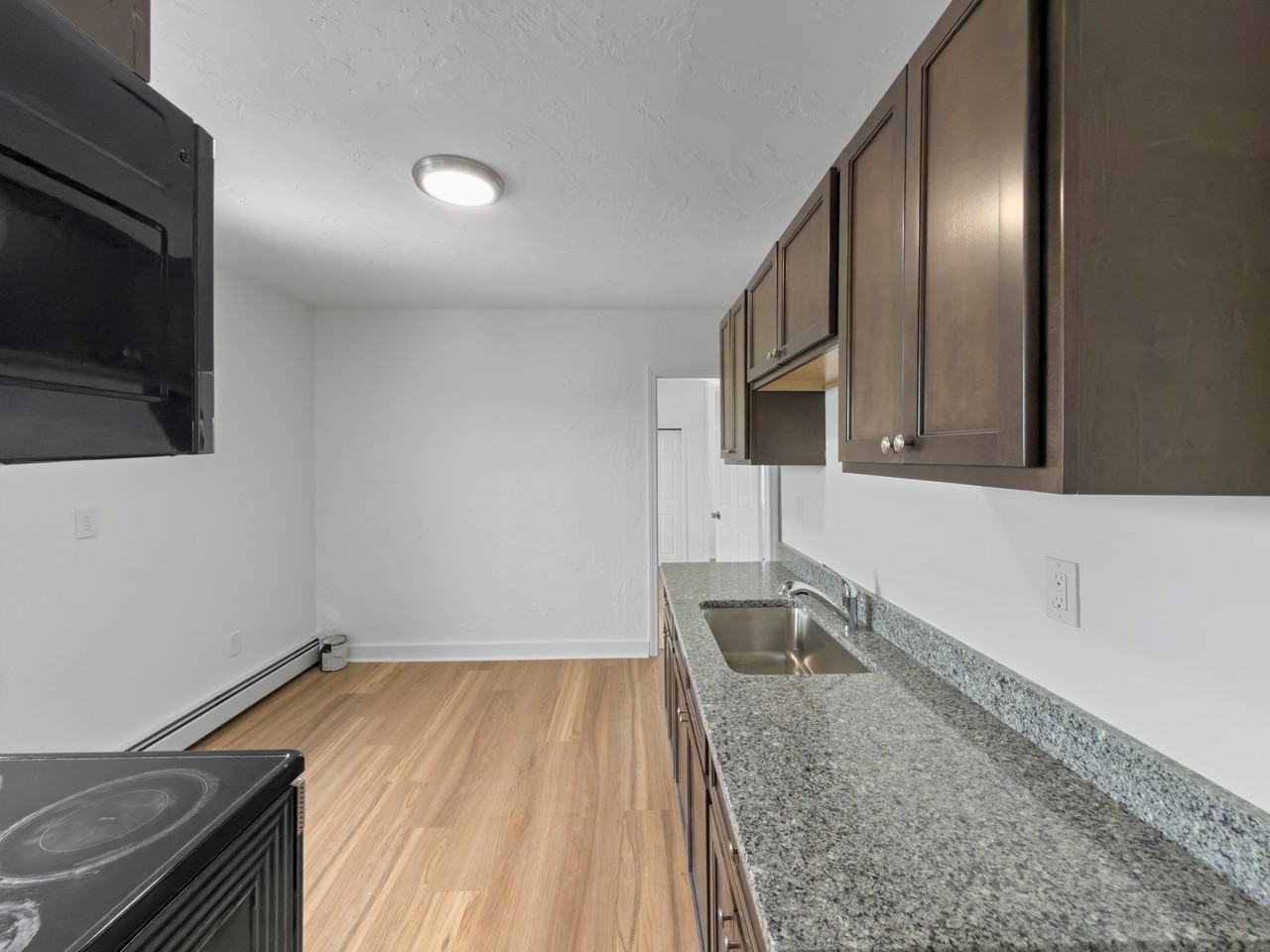 85 #4L - Photo 4 of 9