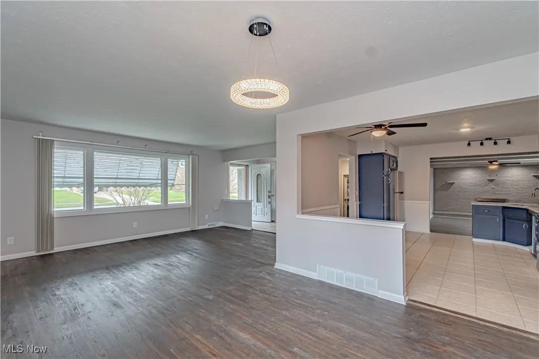 9135 Vista Dr - Photo 6 of 20