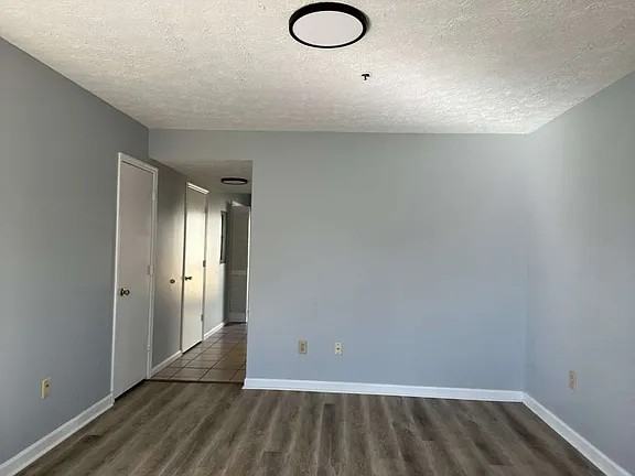 1231 Shalom Dr - Photo 6 of 12