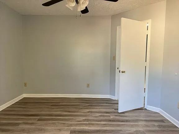 1231 Shalom Dr - Photo 7 of 12