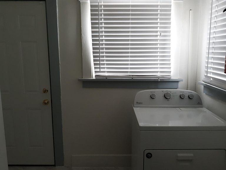 3137 Boston Ave - Photo 7 of 9