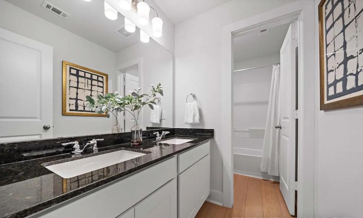 18831 Glenwood Chase Ct - Photo 6 of 6