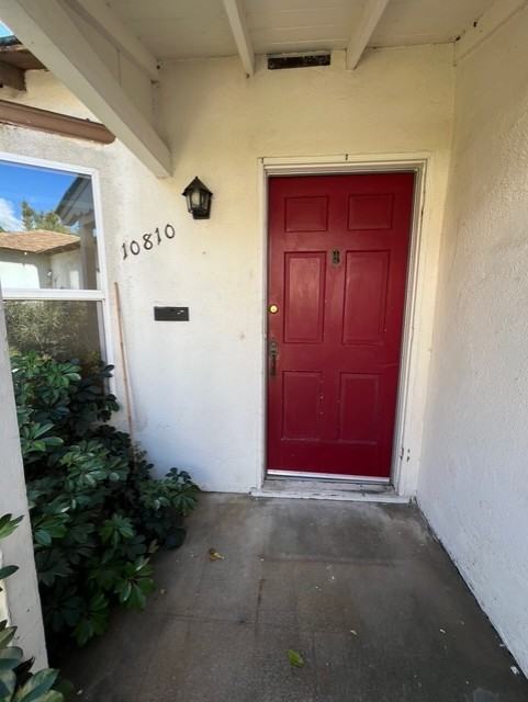 10810 Camarillo St - Photo 4 of 19