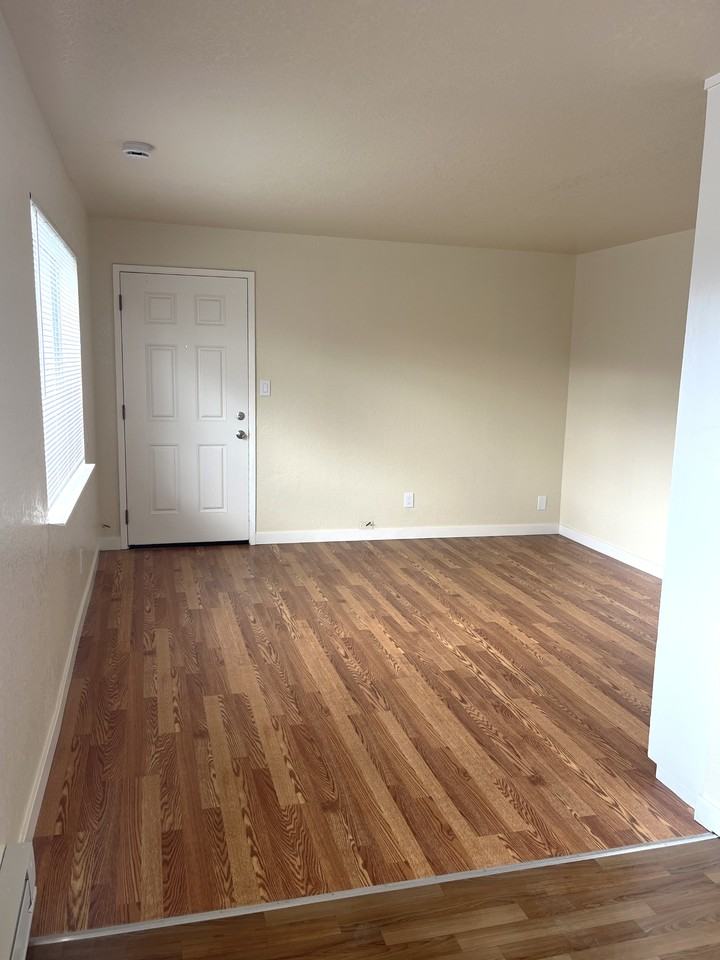 7551 Rosanna St #C - Photo 5 of 9