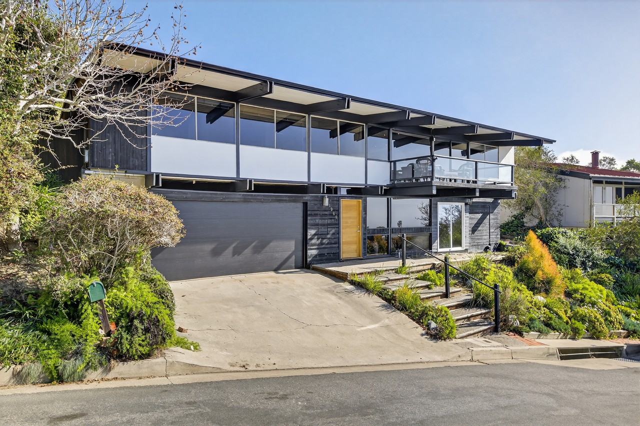 1969 San Remo Dr - Photo 3 of 14