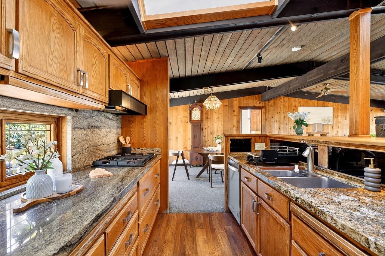 1969 San Remo Dr - Photo 7 of 14