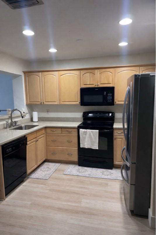 3255 Sw 2nd St - Photo 3 of 14