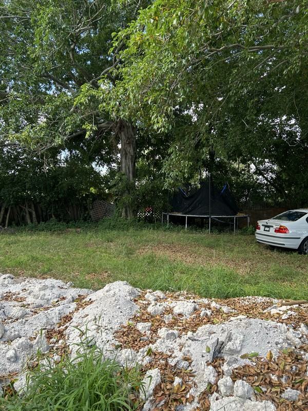 1205 15th Ave N - Photo 2 of 9