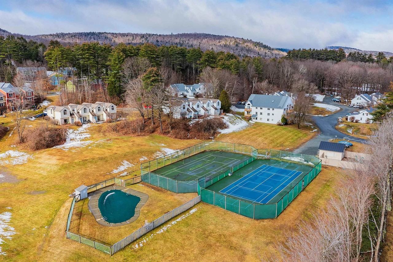 19 Marsten Ln #23 - Photo 5 of 11