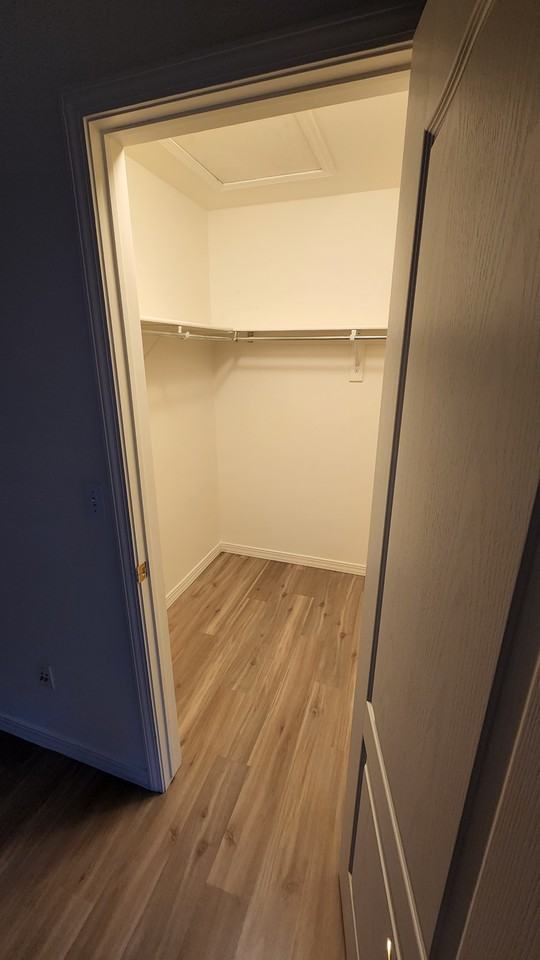 6666 Harvest Ln - Photo 7 of 17