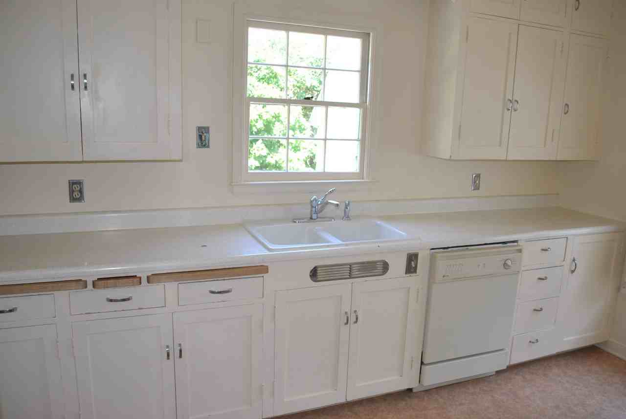 1216 S 5th Ave - Photo 2 of 9