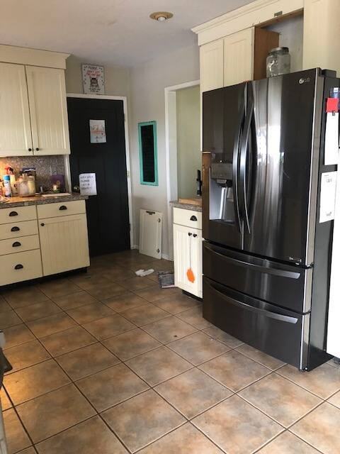 468 E View Dr - Photo 3 of 11