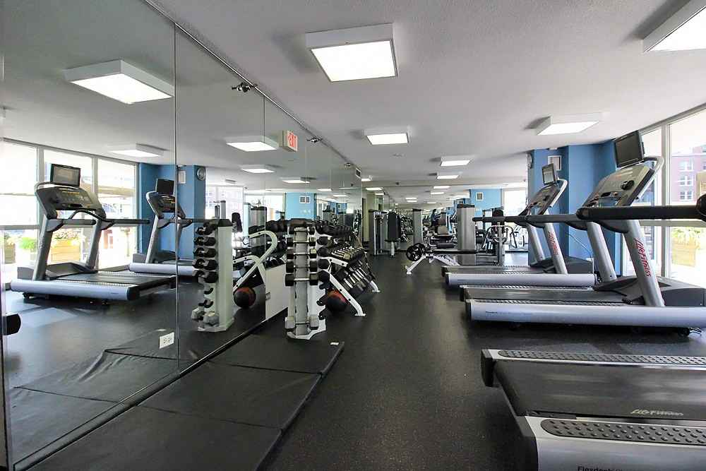 2 E Delaware Pl - Photo 7 of 11