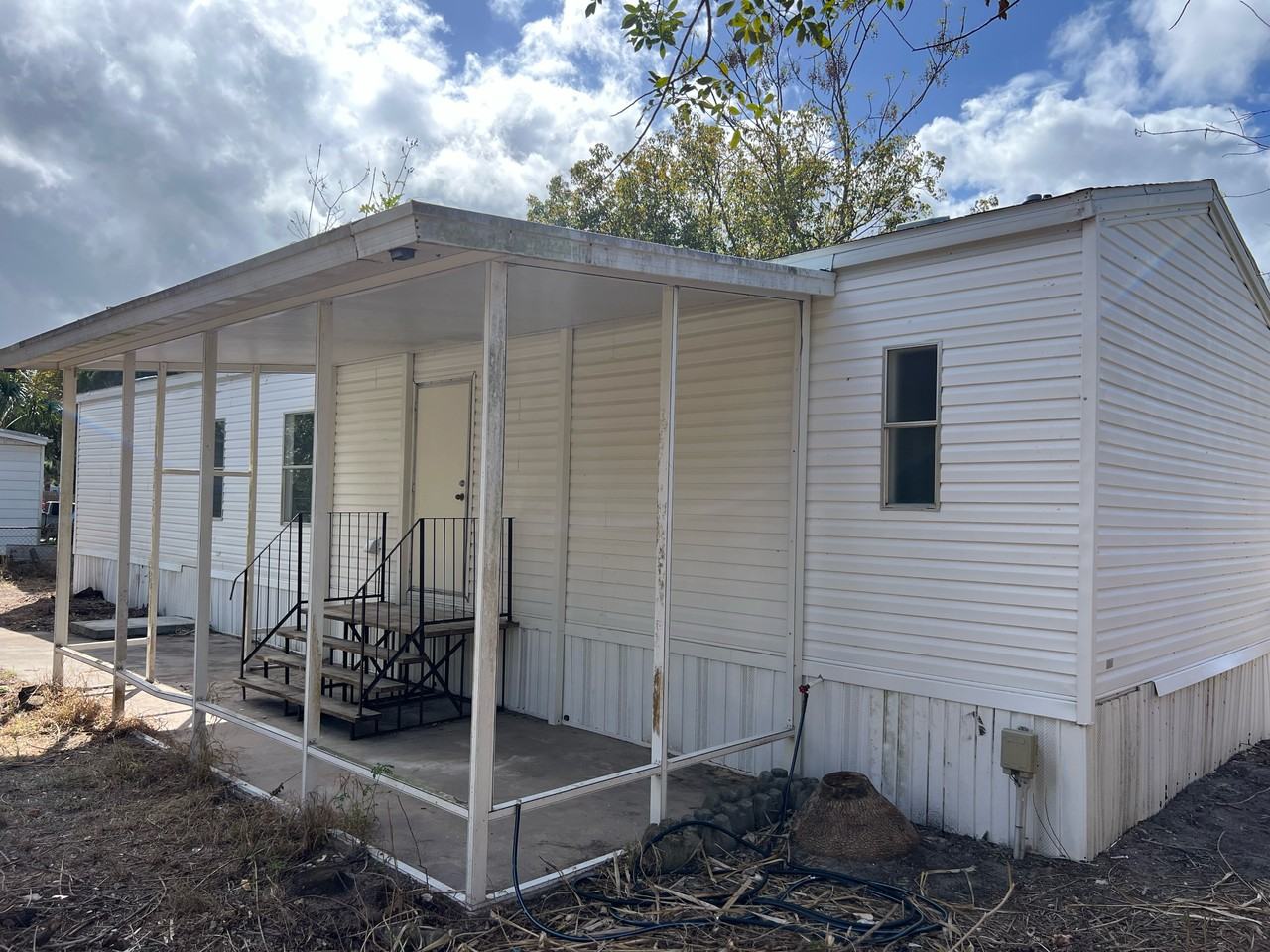 3139 Dover Rd - Photo 4 of 18