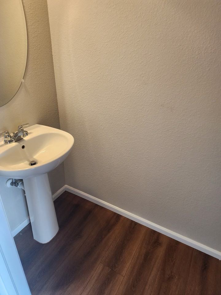 2716 Stonecrop Ridge Grv - Photo 3 of 17