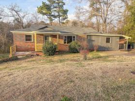 1036 Southwood Dr - Photo 1 of 1