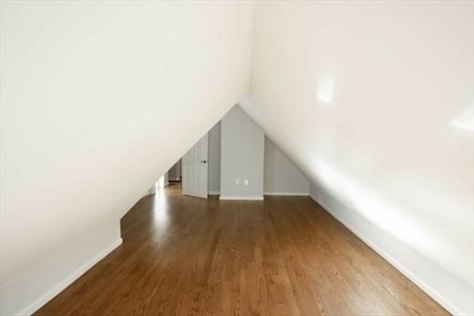 92 Maple St - Photo 5 of 11