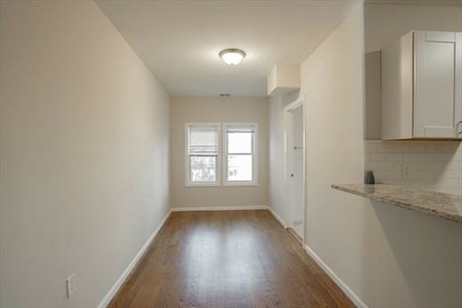 92 Maple St - Photo 7 of 11