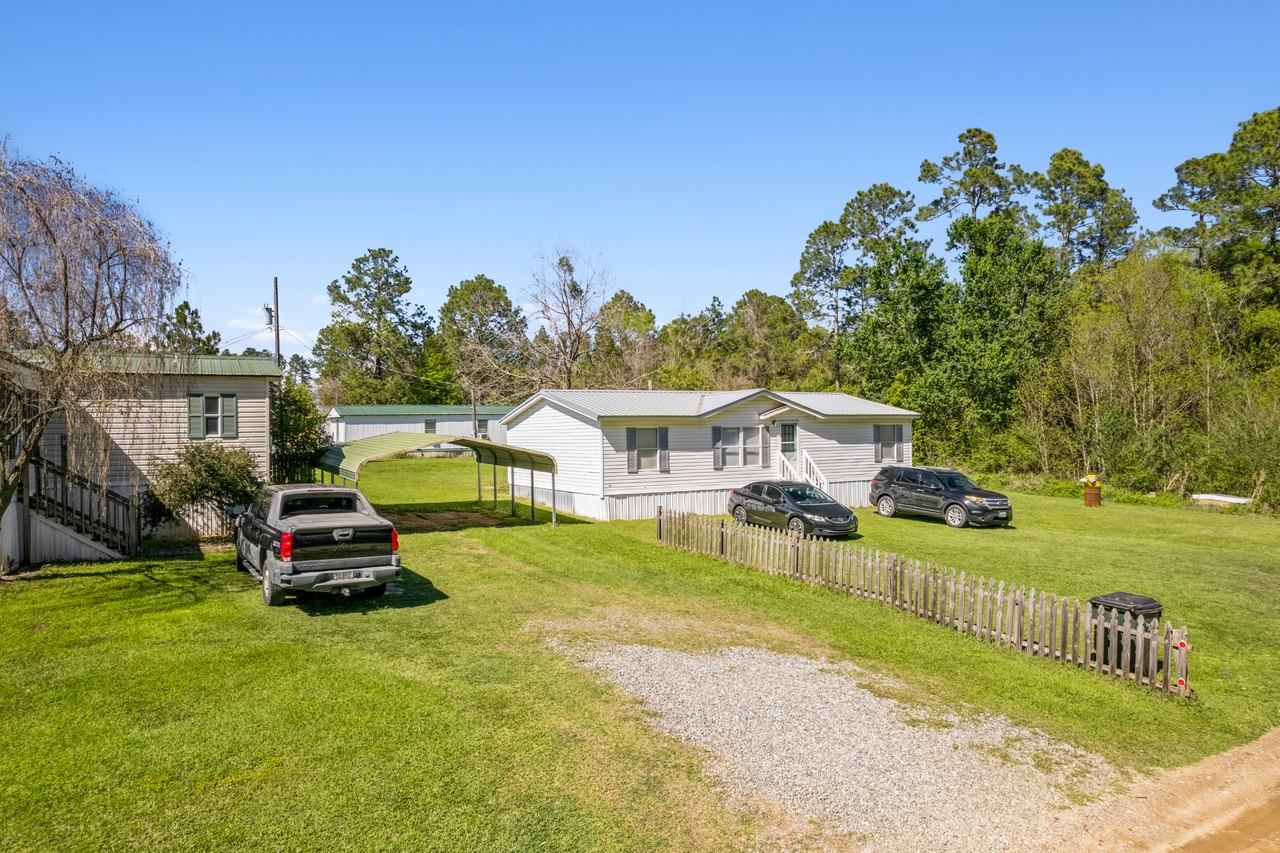 1445 Walker St W #1445 - Photo 6 of 9