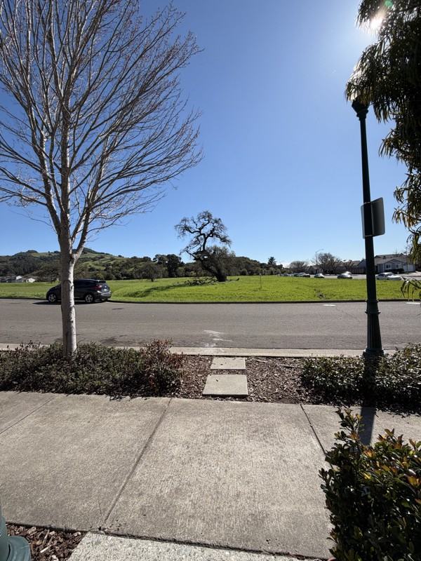 2390 Brookwood Ave - Photo 2 of 13