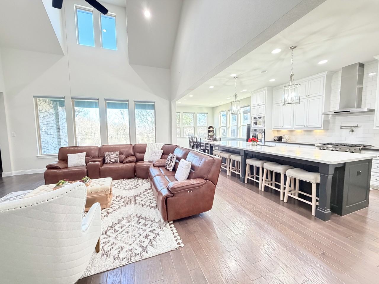 6817 Golf Club Dr - Photo 2 of 20