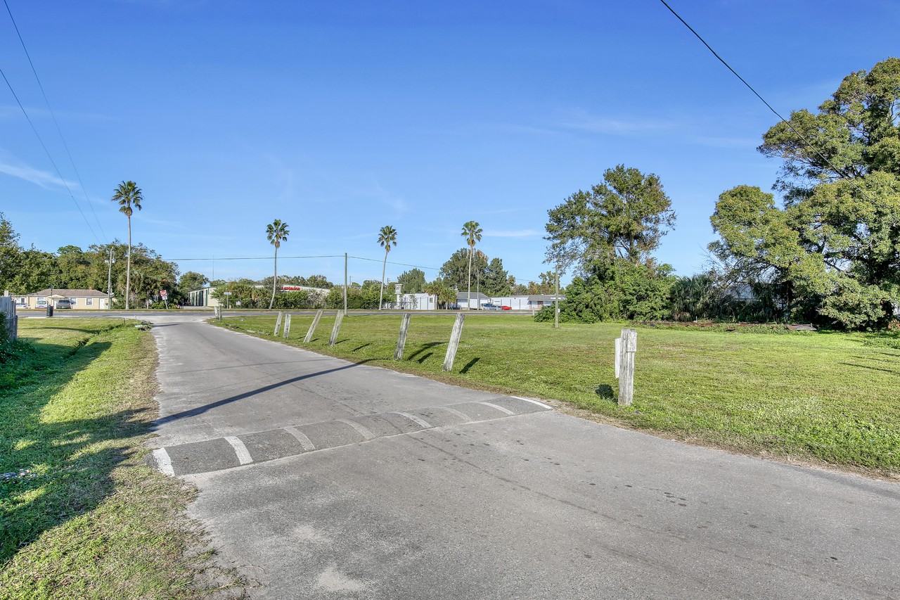 1435 W King St #1435 - Photo 7 of 7