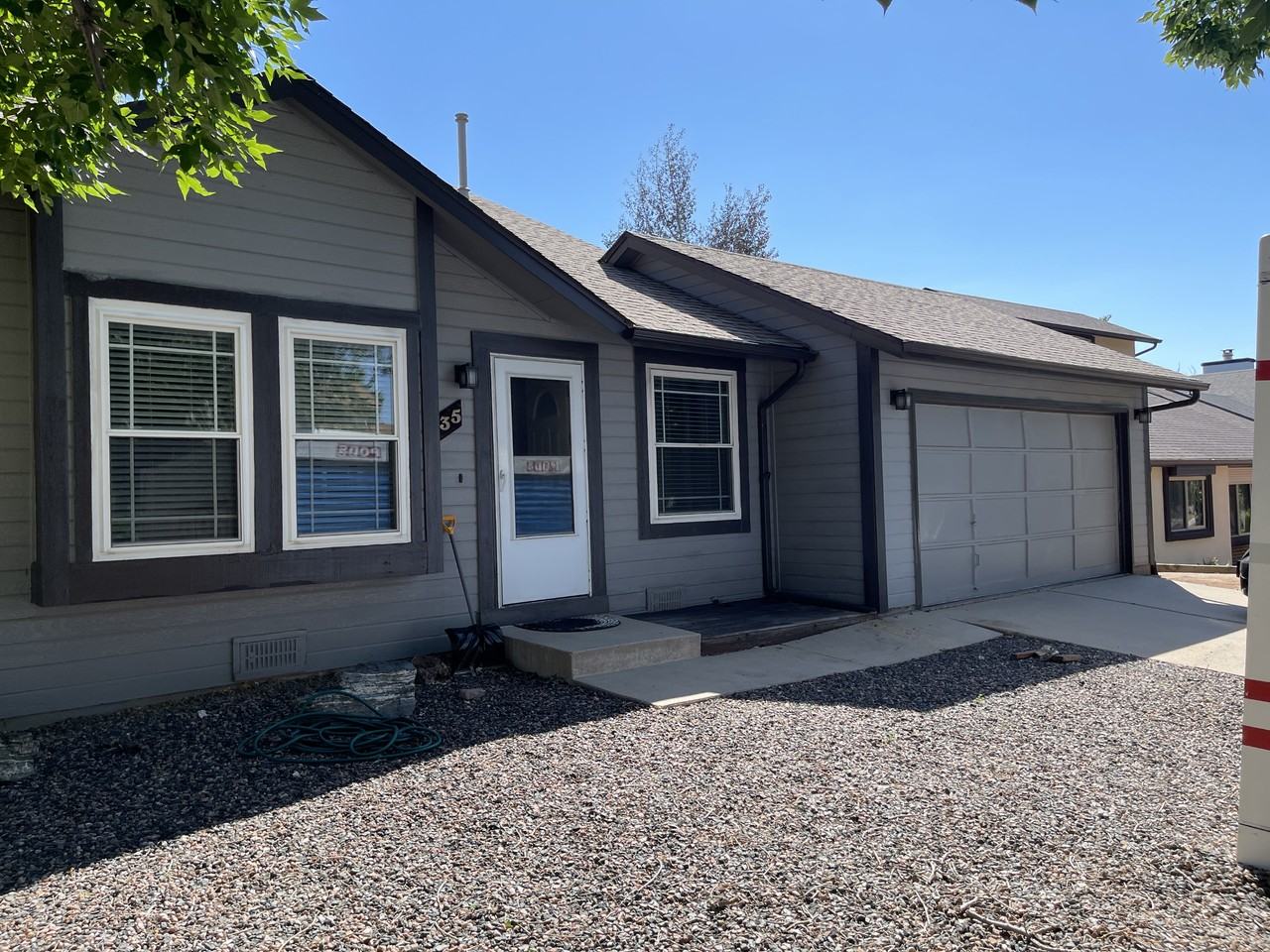 835 Tammany Dr - Photo 2 of 20