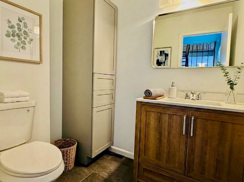 818 Summit Chase Dr - Photo 2 of 24