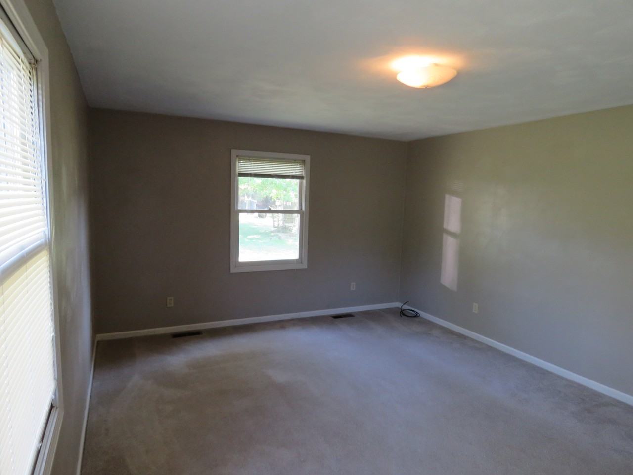 1478 Sandy Cir #1478 - Photo 7 of 9