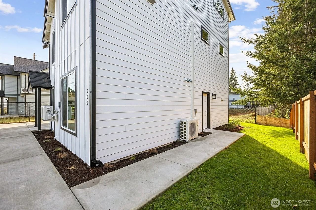 104th Street Ct S - Photo 4 of 4